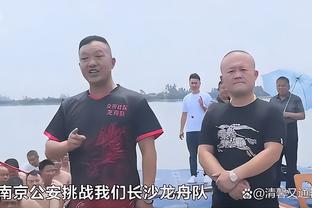 12球年薪2亿❗本泽马做掉主帅努诺与球迷反目 缺席训练又离开沙特